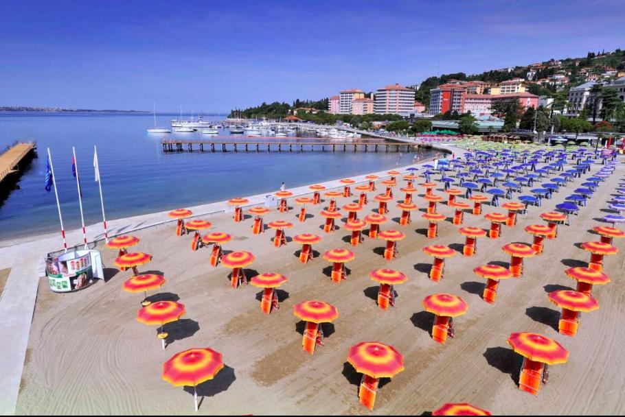 Maritime Deluxe Villa Portoroz Luaran gambar